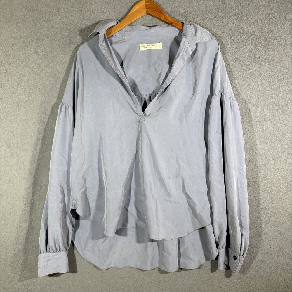 Free People Light Gray V-Neck Puff Sleeve Top